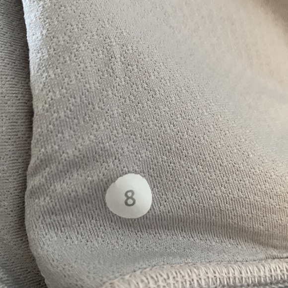 Lululemon pale pink tank - Picture 4 of 4